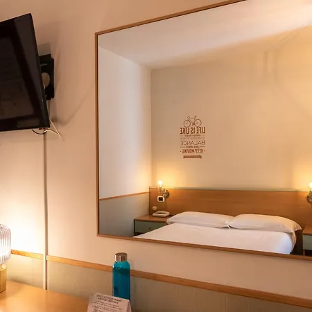 Hotell Napoleon 3*
